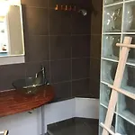 Maison Spacieuse A La Deco Moderne מארק-אן-בראואל